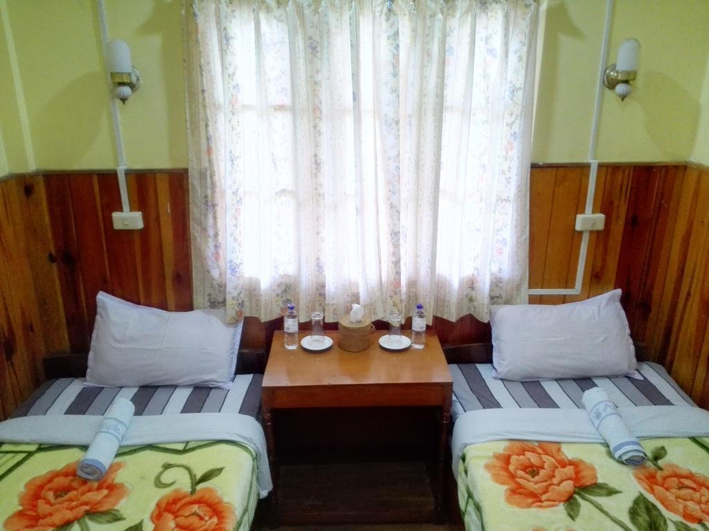 Bright Hotel Nyaung Shwe Rom bilde