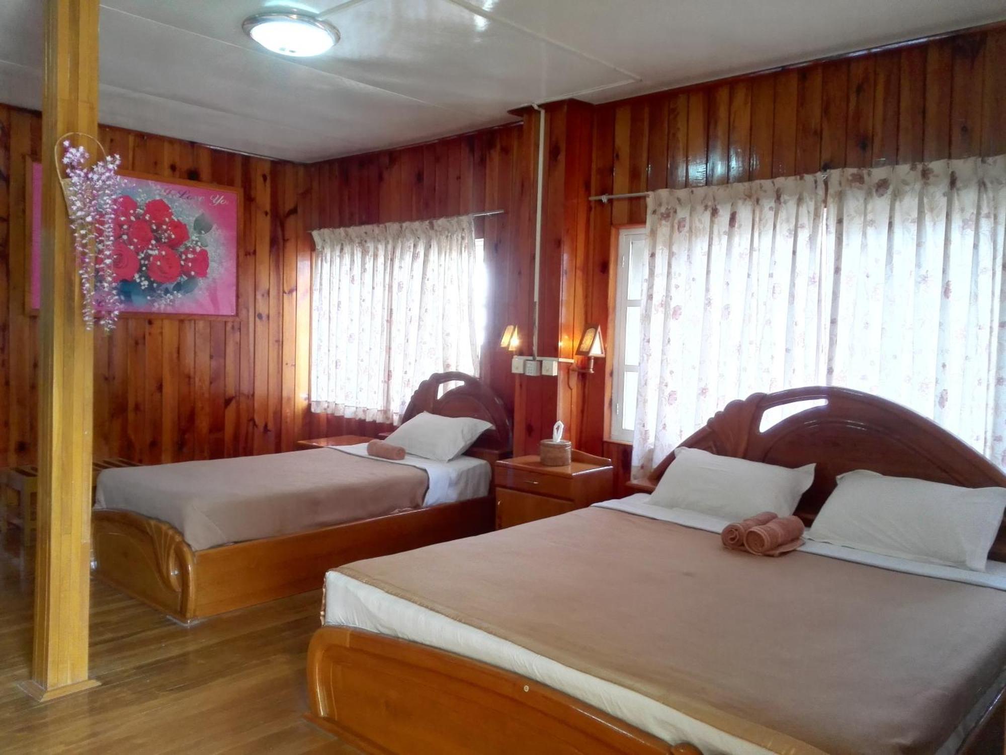 Bright Hotel Nyaung Shwe Eksteriør bilde