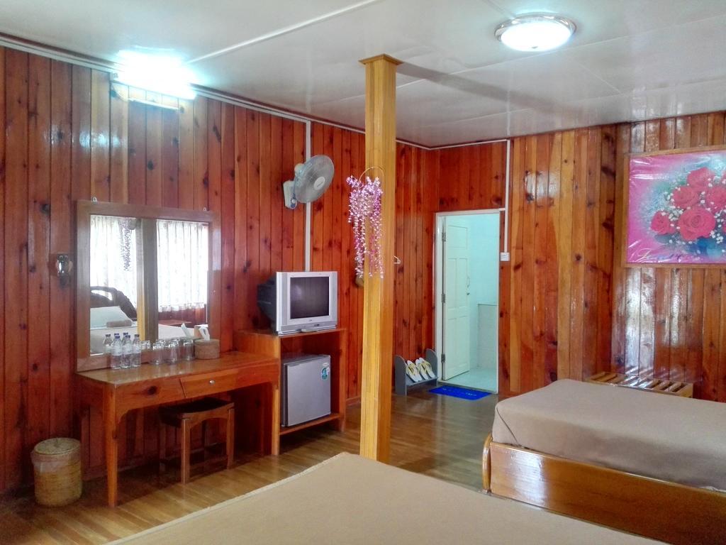 Bright Hotel Nyaung Shwe Eksteriør bilde
