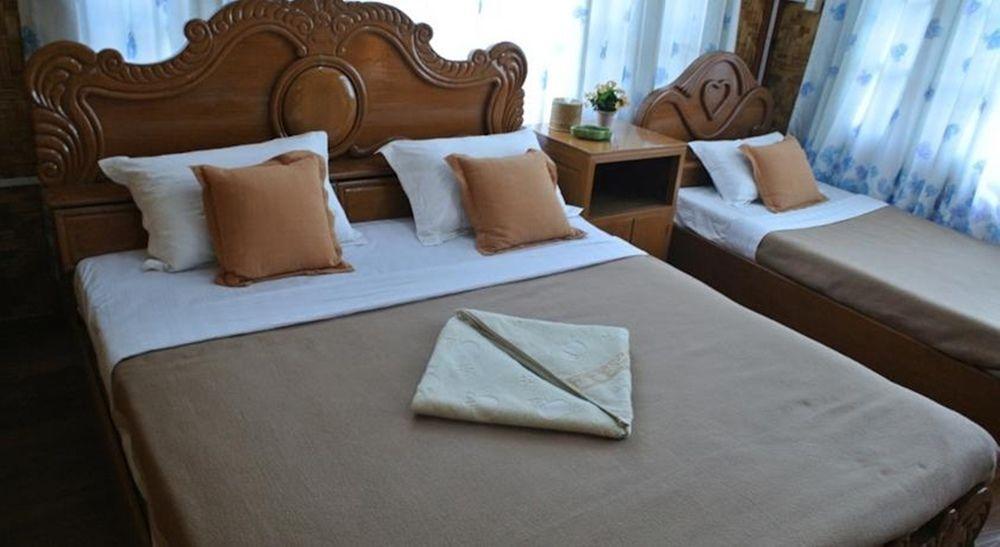 Bright Hotel Nyaung Shwe Eksteriør bilde